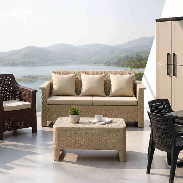 Pasttic Chair uai